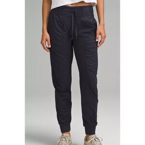 Lululemon Dance Studio Pants Mid-Rise Jogger Unlined Black 28” Inseam Size 6